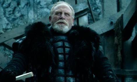 Lord Commander Mormont!!! Noooooo!! I mourn your loss.