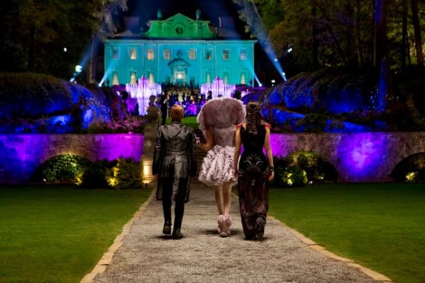 The team from District 12 makes their way to the Victory Tour party. [quarterquell.org]